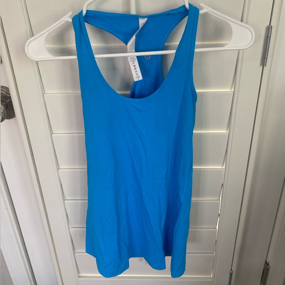 Lulu lemon top!